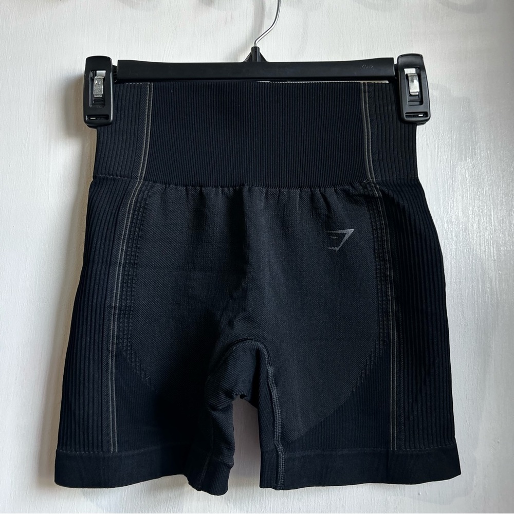Gymshark Black High-Waist Seamless Bike Shorts - Picture 2 of 4